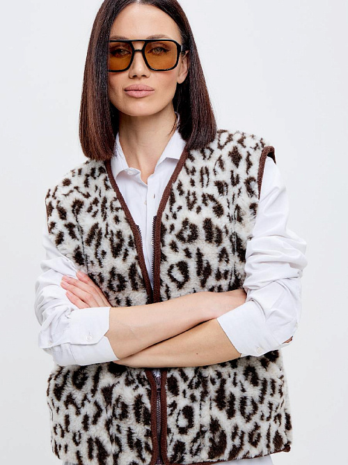 Жилет меховой на молнии укороченный Лео из верблюжьей шерсти 